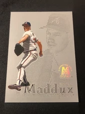 1999 Skybox Molten Metal Heavy Metal Fusion Greg Maddux #36F HOF