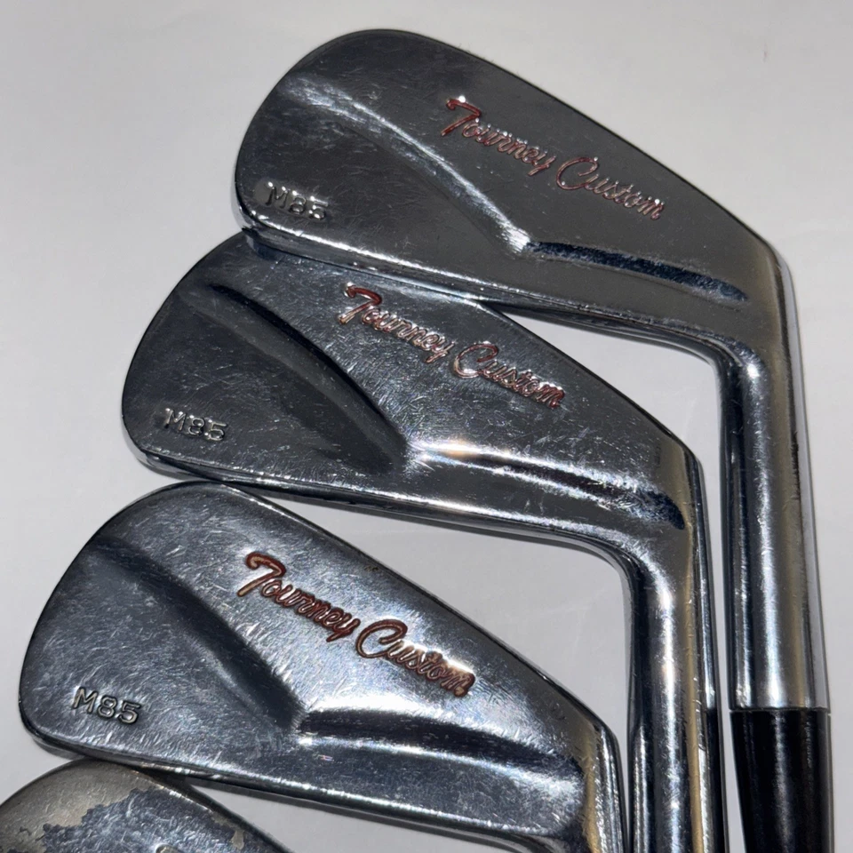MacGregor Tourney Custom M85 Iron Set 1-10 Pre Owned Vintage - Image 3 of 4