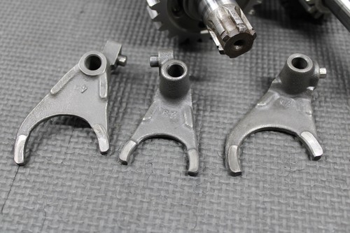 1991 KAWASAKI KX125 OEM TRANSMISSION TRANNY GEARBOX GEARS SHIFT FORKS NICE!! - Picture 2 of 20