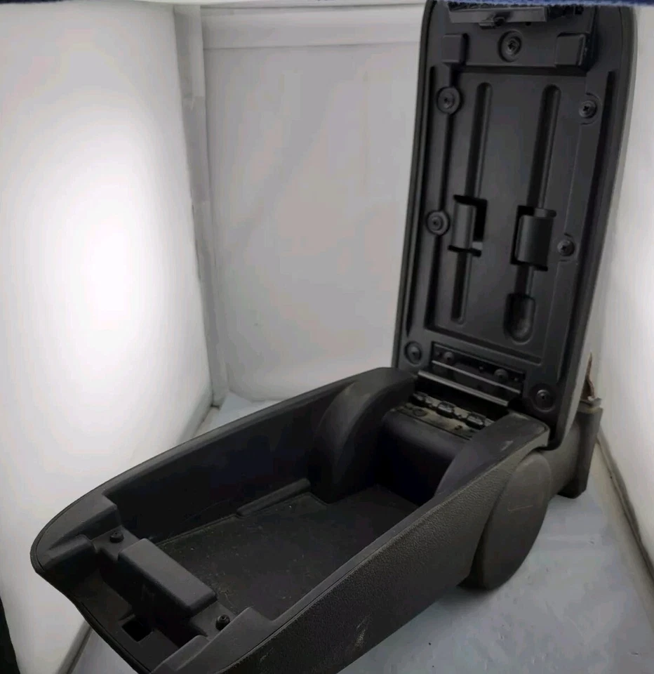 2005 - 2010 雪佛兰钴中心控制台扶手黑色庞蒂亚克 G5 — 第 3/4 张图片