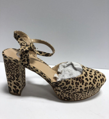 Journee Collection Women s Nairri, Leopard Print Pumps, Size 6.5M. 