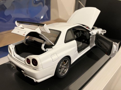 AUTOart 1/18 Skyline GTR R34 V Specifications - Bild 9 von 18