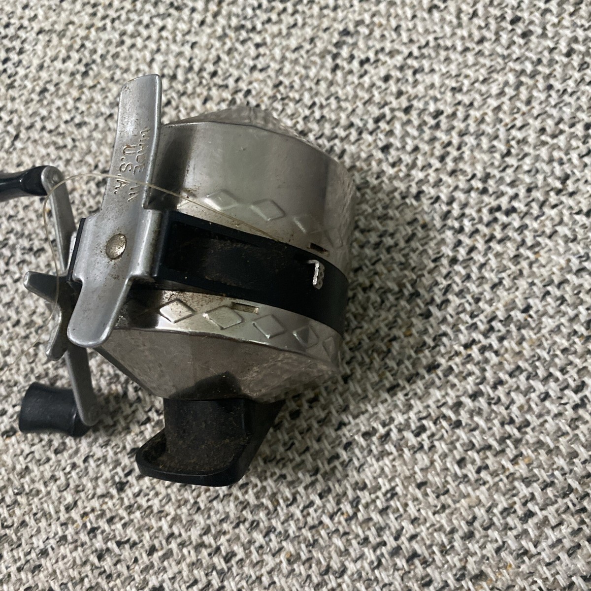 Vintage Zebco Model ONE Ball Bearing Spin Cast Fishing Reel Vintage Zebco Model ONE Ball Bearing Spin Cast Fishing Reel