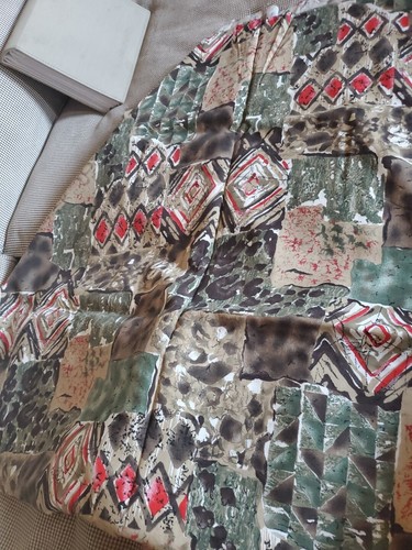 Vintage Sewing Fabric Tribal Batik Olive Green Red Tan 1.5ydx60" Cotton - Picture 4 of 4