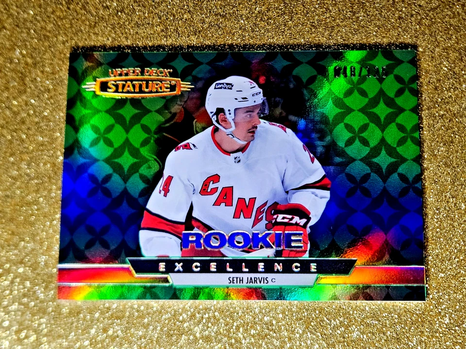 2021-22 Seth Jarvis Stature Rookie Excellence Green Holofoil /125 MINT #RE-32 - Image 2 of 4