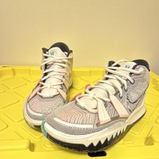 Preços baixos em Nike Kyrie 7 Pale Ivory | eBay