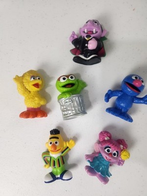 Hasbro Playskool Sesame Street Friends Collectible Figure Set of 11 Toy Plastic