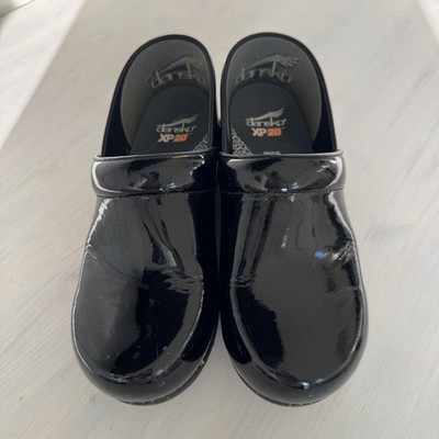 Dansko XP 2.0 Wide Black Patent Leather Comfort Slip Resistant Women's Clogs