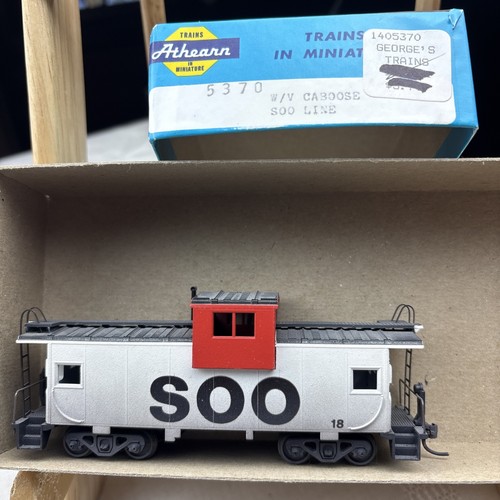 Kit Caboose Athearn 5370 HO Soo Line # 18 - Construido y desgastado con Kadees | Zustand: Used