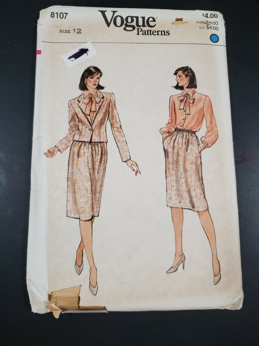 VINTAGE VOGUE LADIES DRESS SUIT BLOUSE PATTERN 8107 SIZE 12 FREE SHIPPING