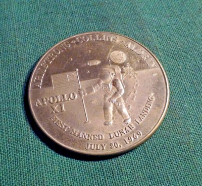 1969 APOLLO XI First Manned Lunar Landing Medallion Coin Token Aldrin/Armstrong