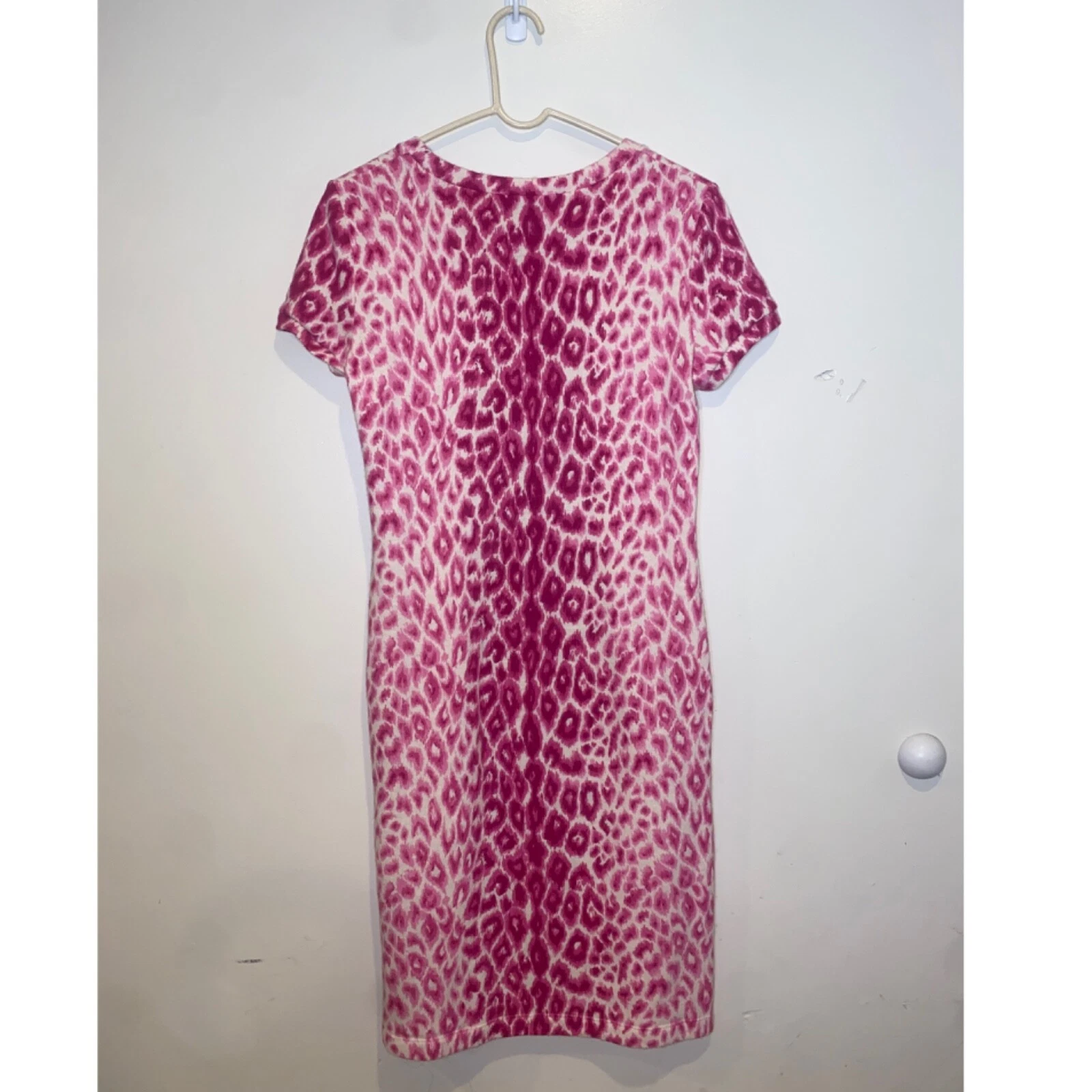Abito vintage Moschino in lana leopardato a maglia rosa economico e chic