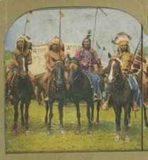 SIOUX WARRIORS ON HORSEBACK, COLOR STEREOVIEW, CHICAGO CO. ADVERTISEMENT ON BACK