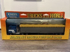Good ERTL Transtar II with Grain Trailer Trucks of the World Model with Box
