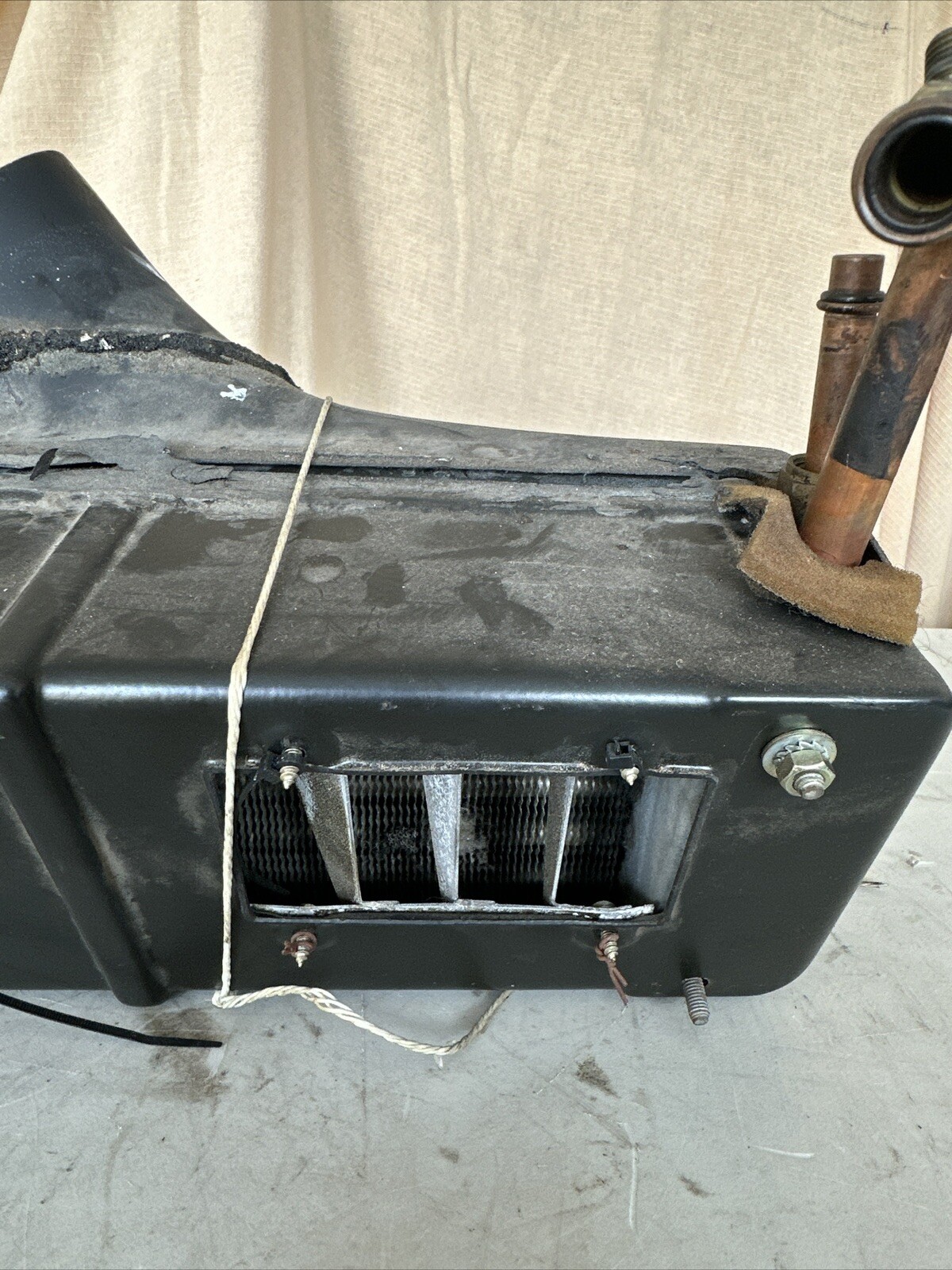 OEM Ferrari 328 A/C Air Conditioning Evaporator Box Assembly 61830500 P/R READ