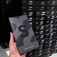 New Samsung Galaxy S22 Ultra 5G US Factory Unlocked Compatible with all carriers