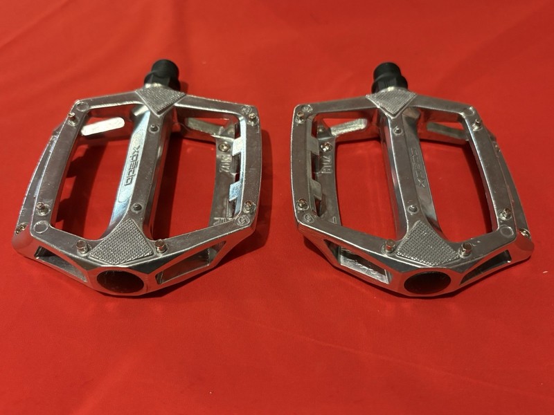 Xpedo Wellgo Platform Alloy 9/16 Silver Bicycle BMX Pedals SE GT CW Redline NEW 