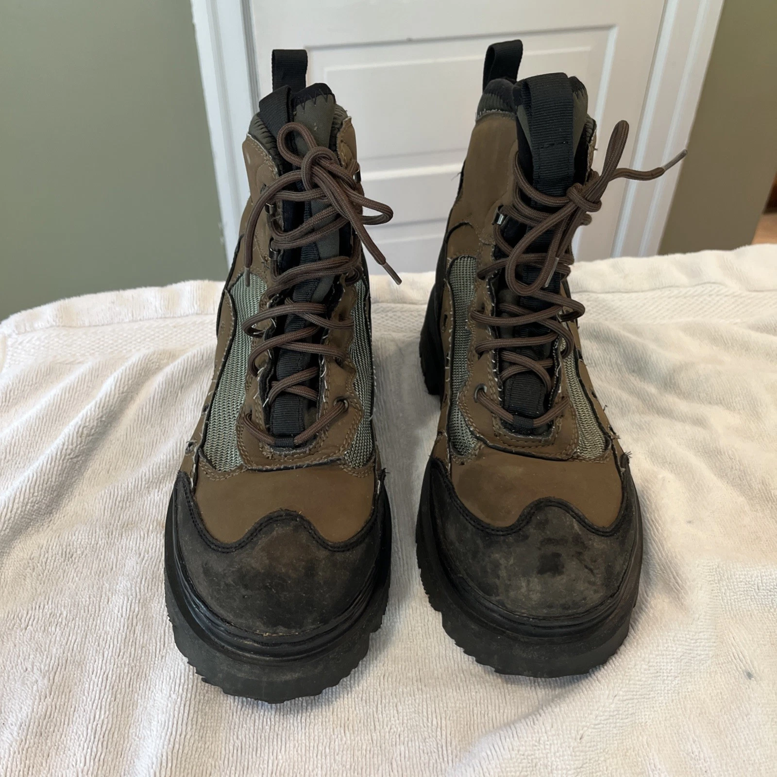 Cabela's Men's Brown Insulated Steel Lug Boots 83-1509 Size 11 Nice (B)