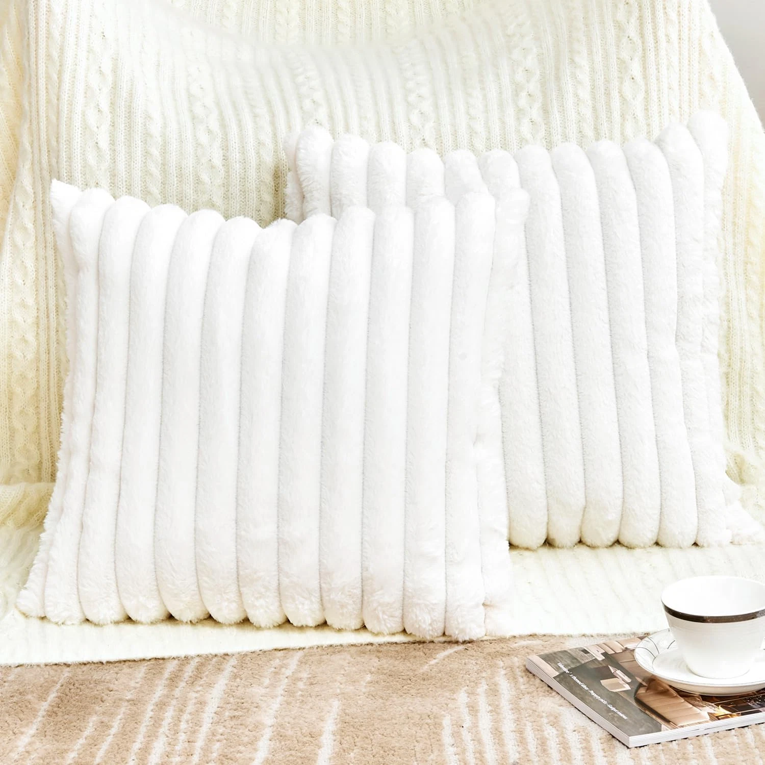 Throw Pillow Covers Decorative Faux Fur Set of 2 20x20 Inch Pillow Covers, Soft
Opens in a new windo