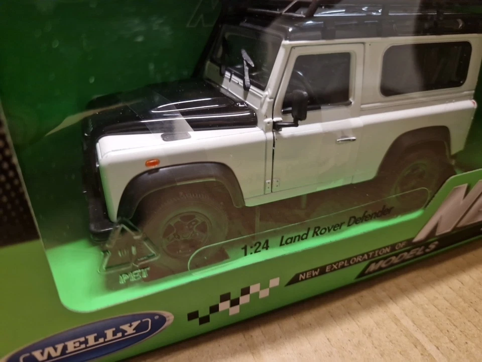 Land Rover Defender Blanc 1/24 Welly Nex - Photo 3/4
