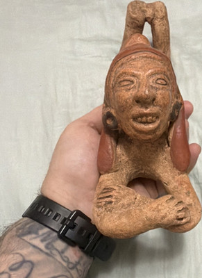 Jose Arriola Workshop   Large Tlatilco Acrobat Terracotta 13 -Antigua Guatemala 