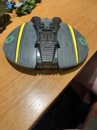 Vintage 1978 Battlestar Galactica Cylon Raider Ship + Pilot - Non-Firing MATTEL