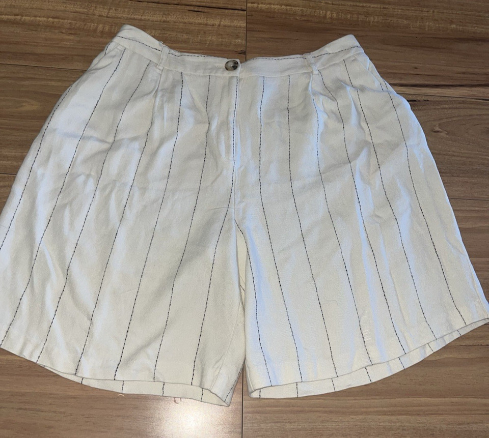 Preview Cream High-Waisted Linen Blend Baggy Striped Shorts Size 16