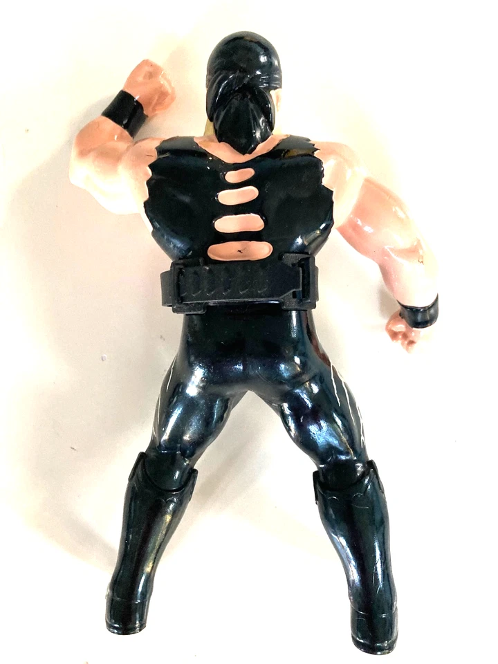 Boneco de borracha com cinto WCW OSFTM HOLLYWOOD HULK HOGAN NWO 1996 - Imagem 4 de 4