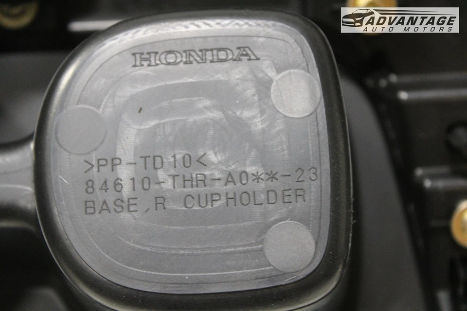 Honda Odyssey 2018-2024 panel trasero derecho cuarto reposabrazos portavasos OEM Foto 4 de 4