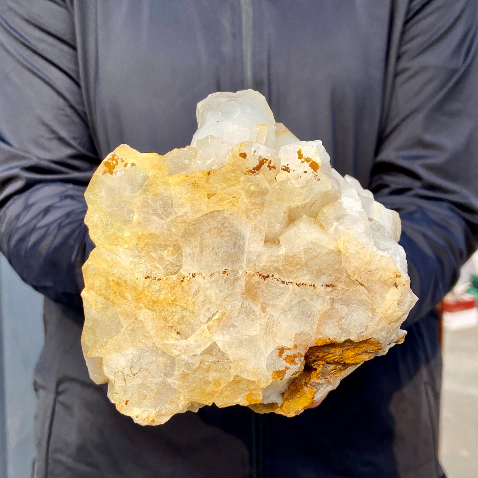 3.9LB A+++Large Natural white Crystal Himalayan quartz cluster /mineralsls