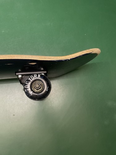 Complete Zoo York Skateboard Deck With Trucks Wheels Bearings - Good Condition - Picture 6 of 19