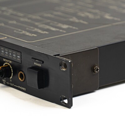 Roland M-120 12-Channel Rackmount Line Mixer – Compact