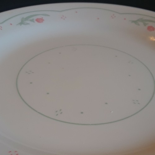 LOT OF 4 CORELLE CALICO ROSE 7.25" BREAD /SALAD PLATES - Picture 4 of 8