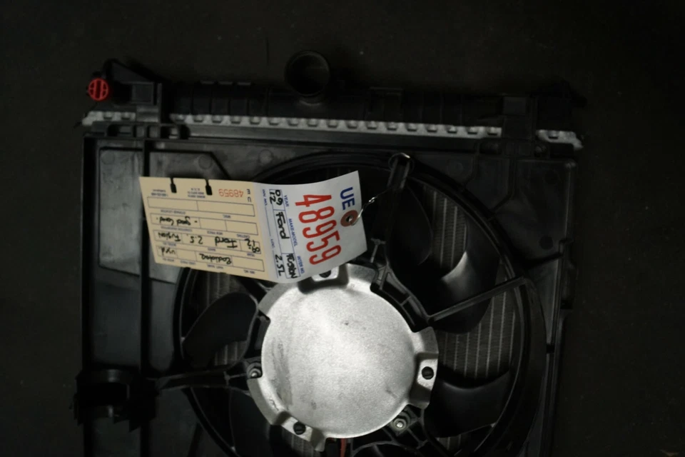 2010 2011 2012 Ford Fusion Mercury Milan Radiator & Cooling Fan Set OEM - Image 3 of 4