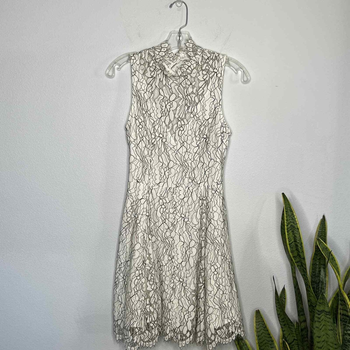 lace sleeping dress Plus Size Lace Trim V-Neck Short Sleeve Night Dress main image 1