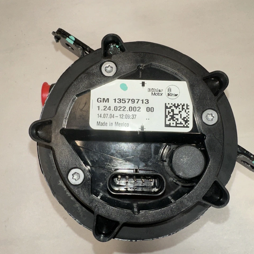 Электрический насос охлаждающей жидкости 2011 - 2015 Chevrolet Volt 13579713 оригинальный - Изображение 4 из 4