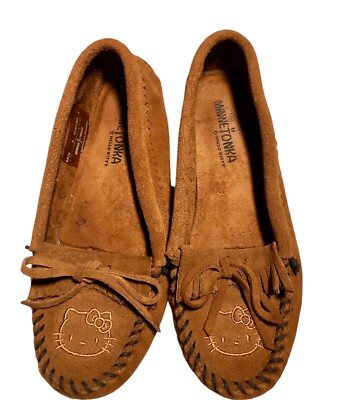 Minnetonka hello Kitty brown leather shoes size UK