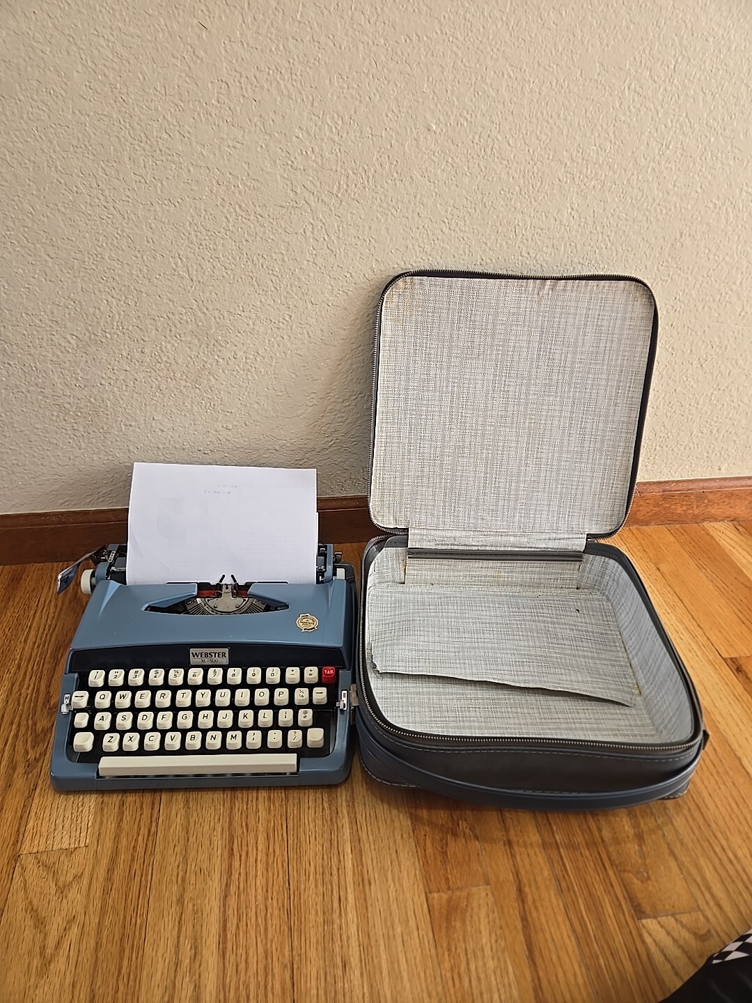Vintage ster XL500 Portable Typewriter, Excellent Working Condition