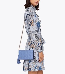 tory burch fleming zip wallet