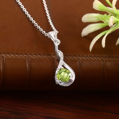 Grüner Saphir Anhänger 925 Sterling Silber Kette Hochzeit Geschenk 6x6 MM