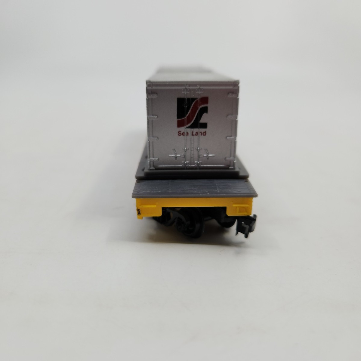 Tyco HO Trailer Train MTTX 97566 Flat Car w/2 Sea-Land Containers