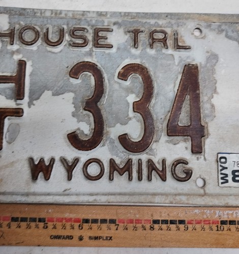 Vintage Wyoming 1982 House Trailer License Plate 3HT334 Tag Sheridan County - Picture 3 of 7