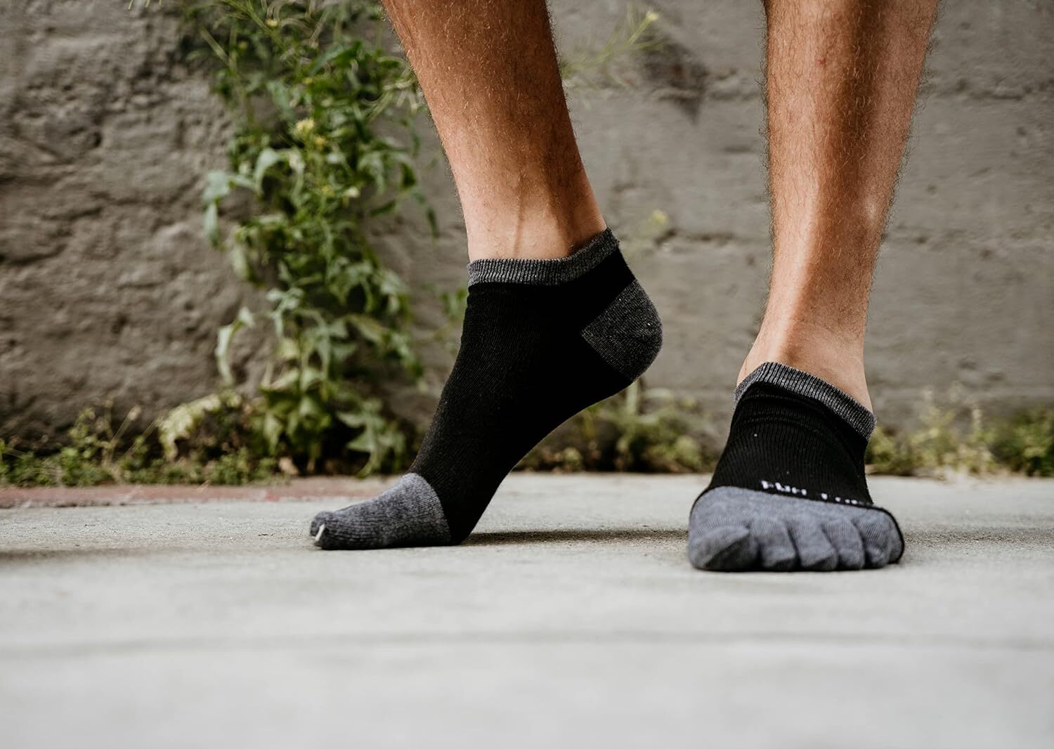 Fun Toes FUN TOES Mens Toe Socks Barefoot Running Lightweight -Value 6 10-13 ...