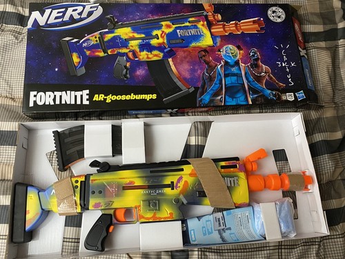 Fortnite x Nerf Gun AR-Goosebumps 