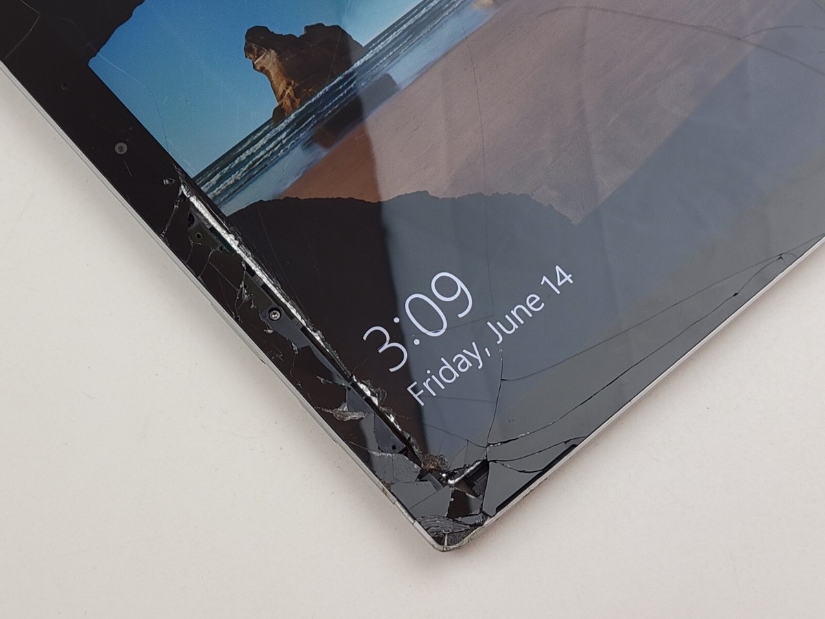 Microsoft Surface 3 (Model 1645) 128GB (Wi-Fi Only) Windows Tablet