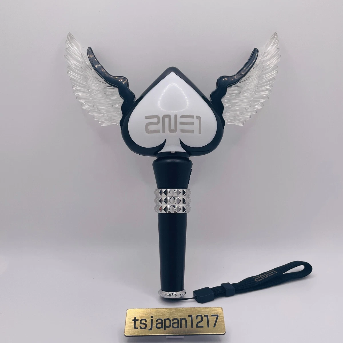 Preços baixos em Memorabilia de 2ne1 | eBay