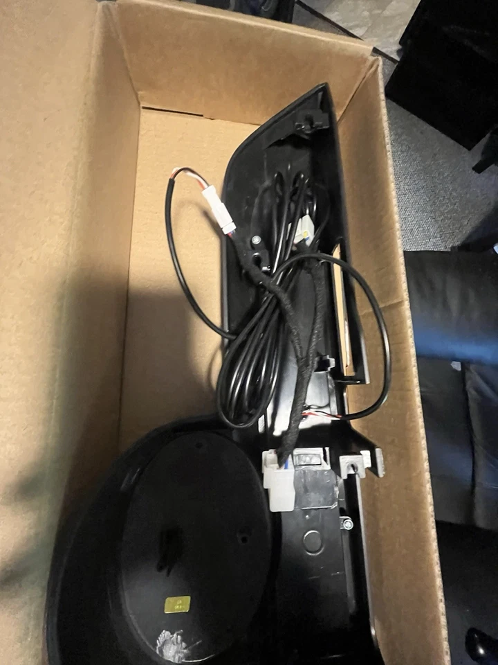 Fanale posteriore bagagliaio led 3° stop per Toyota 4Runner 2013-2022 stile pulsante - Immagine 4 di 4