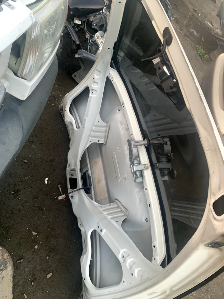 Honda CRV CR-V 2007 2008 2009 2010 2011 PUERTA TRASERA MALETERO CON CRISTAL OEM Foto 3 de 4