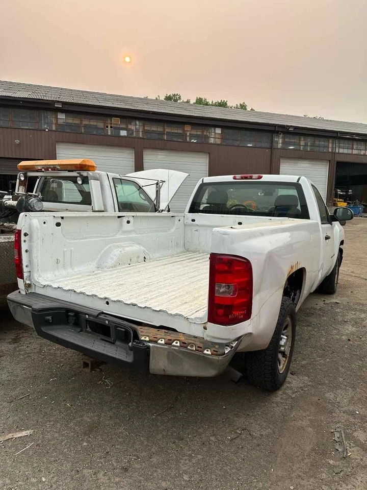 11 12 13 CHEVY SILVERADO 1500 Air Conditioning AC Compressor - Image 4 of 4