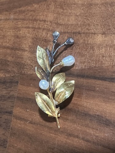 Antique French Depose 10-13k Gold Leaf Brooch W/ Baroque Pearls Rose Cut Diamond